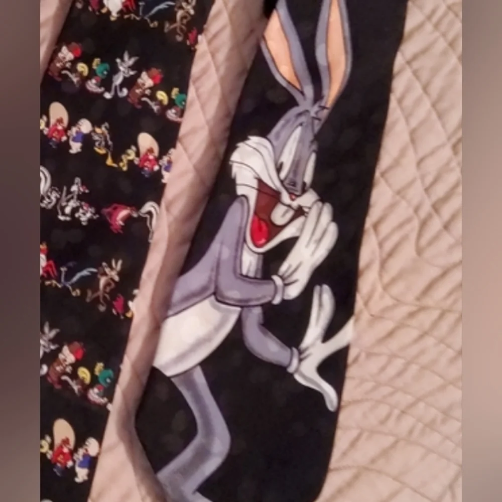 2 Looney Tunes Ties